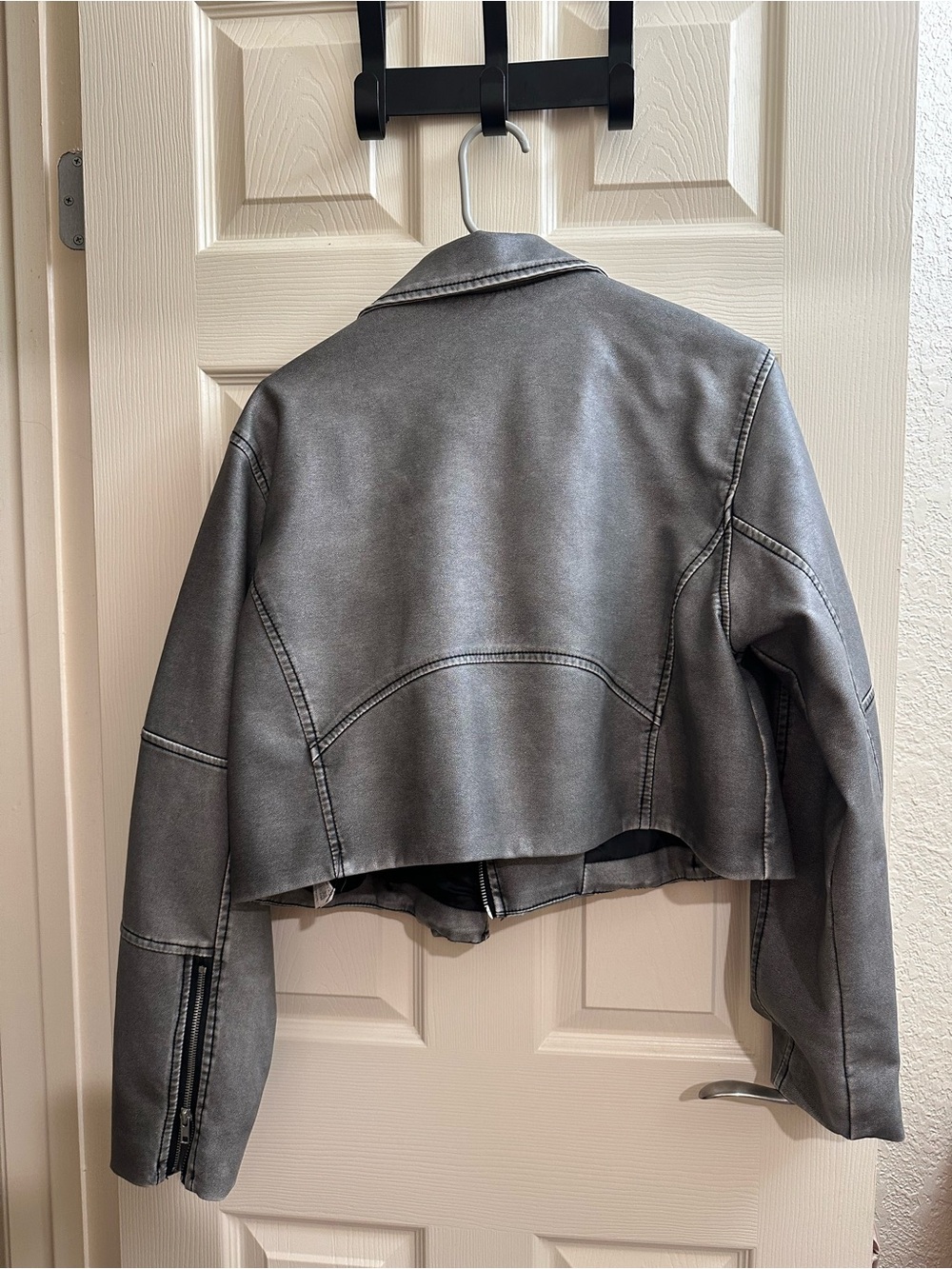 Forever 21 Gray Washed Faux Leather Moto Jacket - Picture 5 of 5